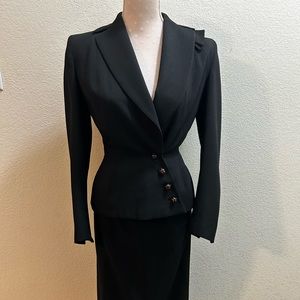 Vintage 1940s~50s Swansdown Juilliard 100% Virgin Wool black Jacket & Skirt Suit